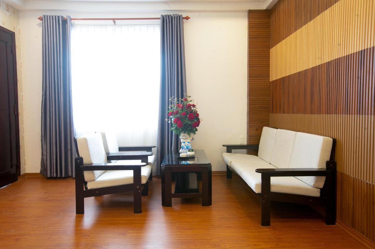 Tre Xanh Hotel Pleiku Extérieur photo