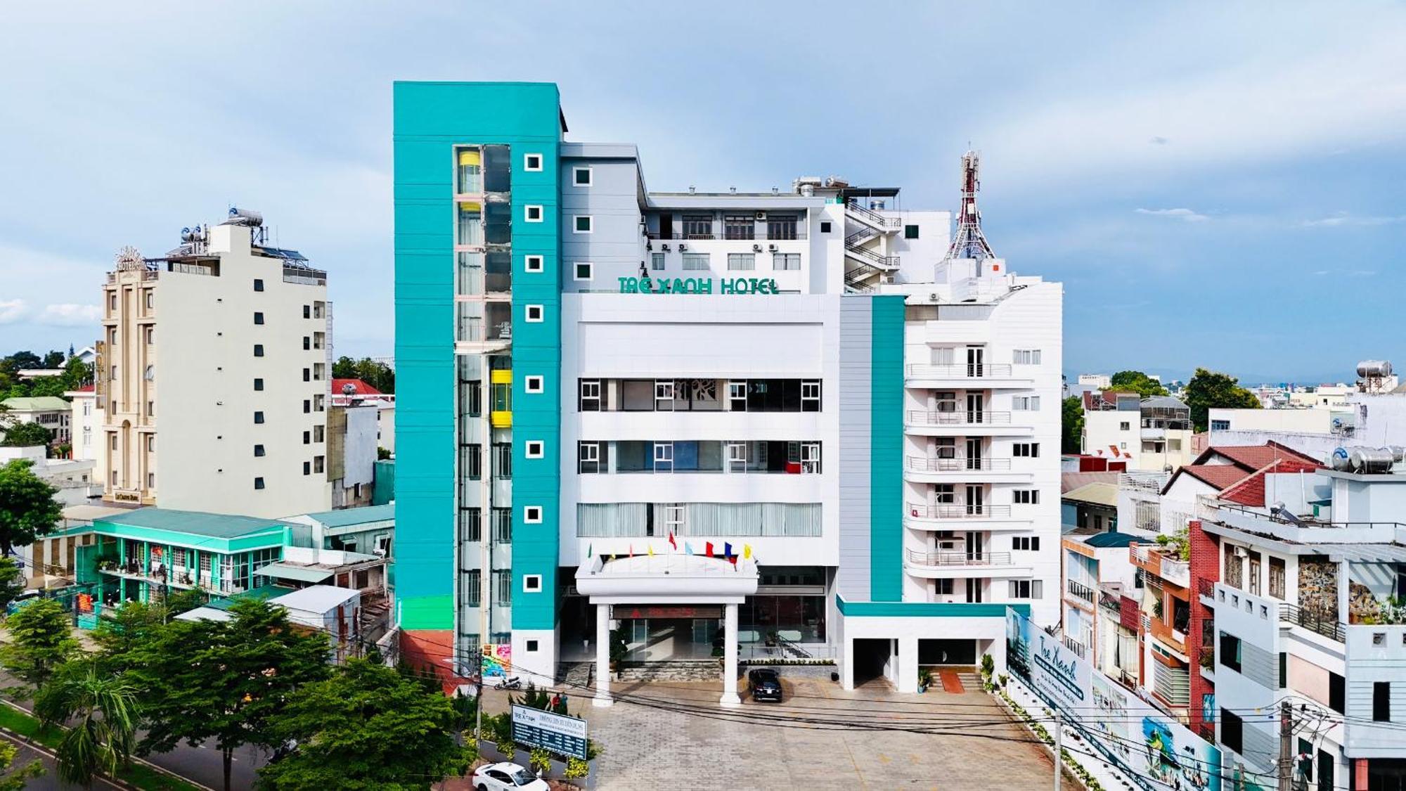Tre Xanh Hotel Pleiku Extérieur photo