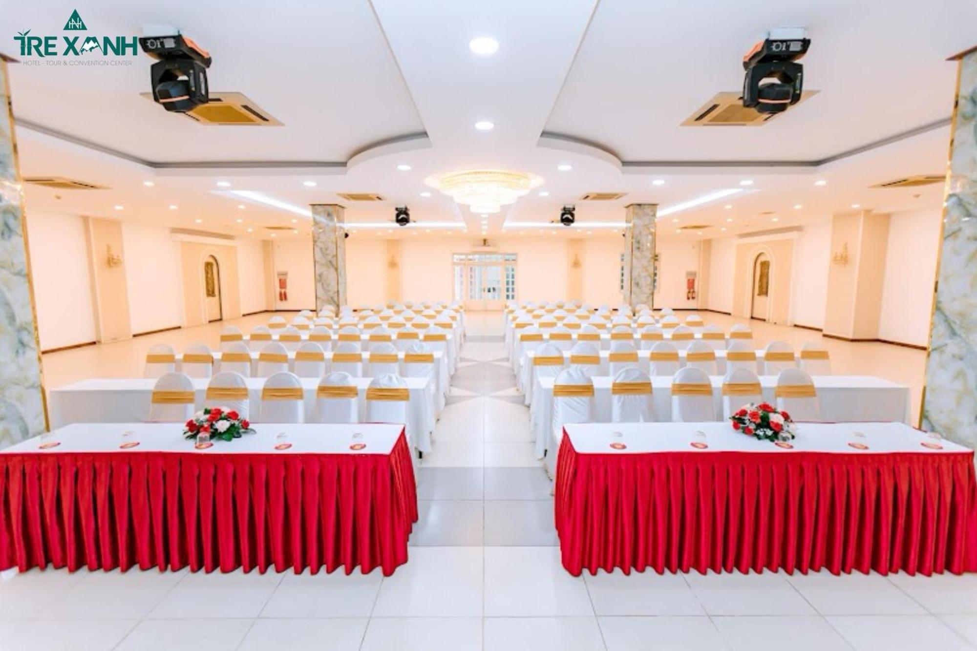 Tre Xanh Hotel Pleiku Extérieur photo