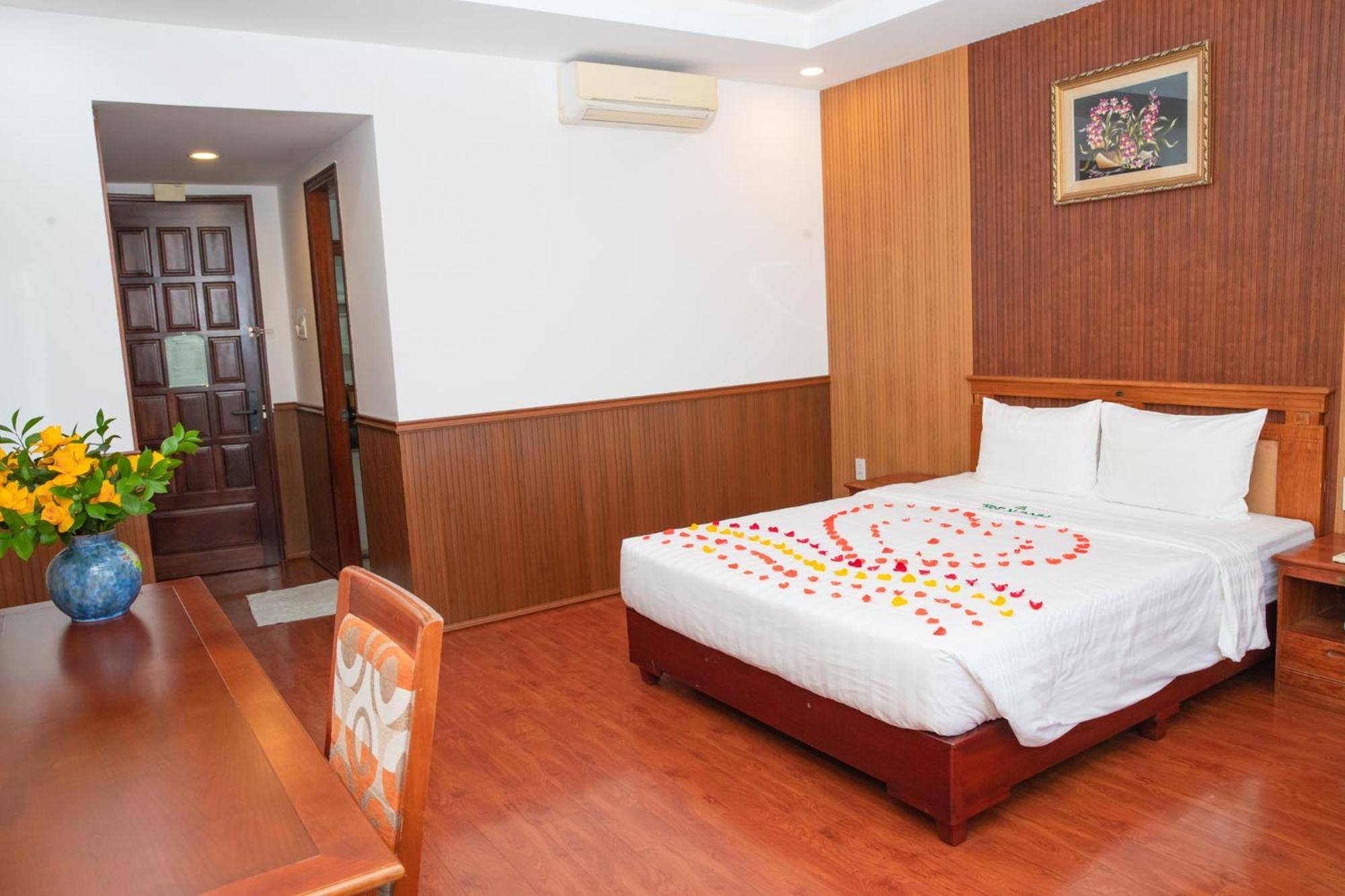 Tre Xanh Hotel Pleiku Extérieur photo