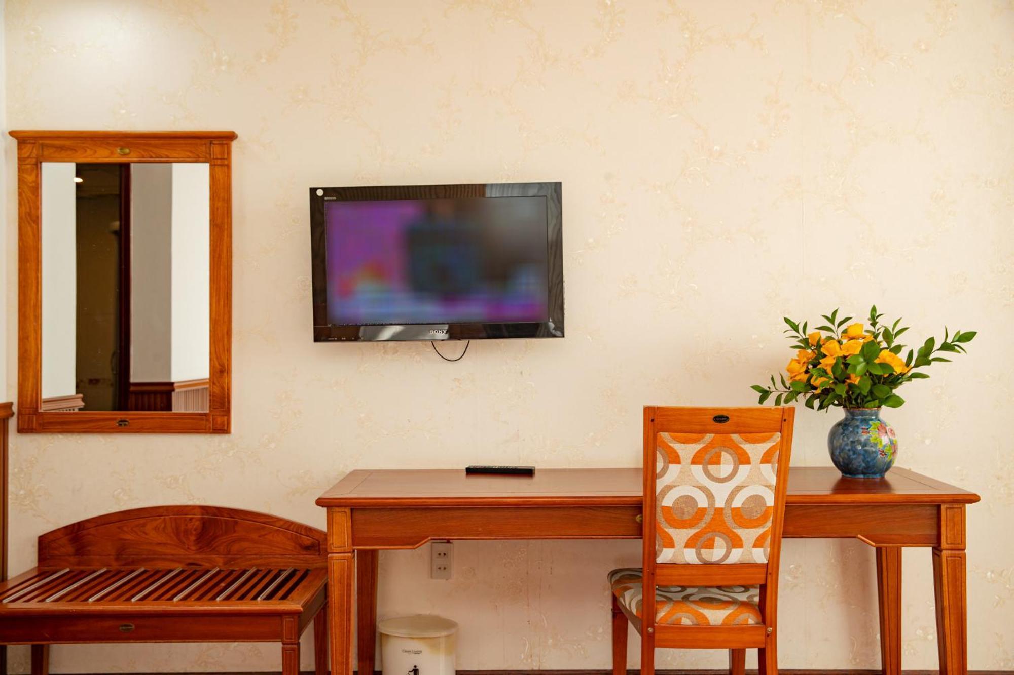Tre Xanh Hotel Pleiku Extérieur photo