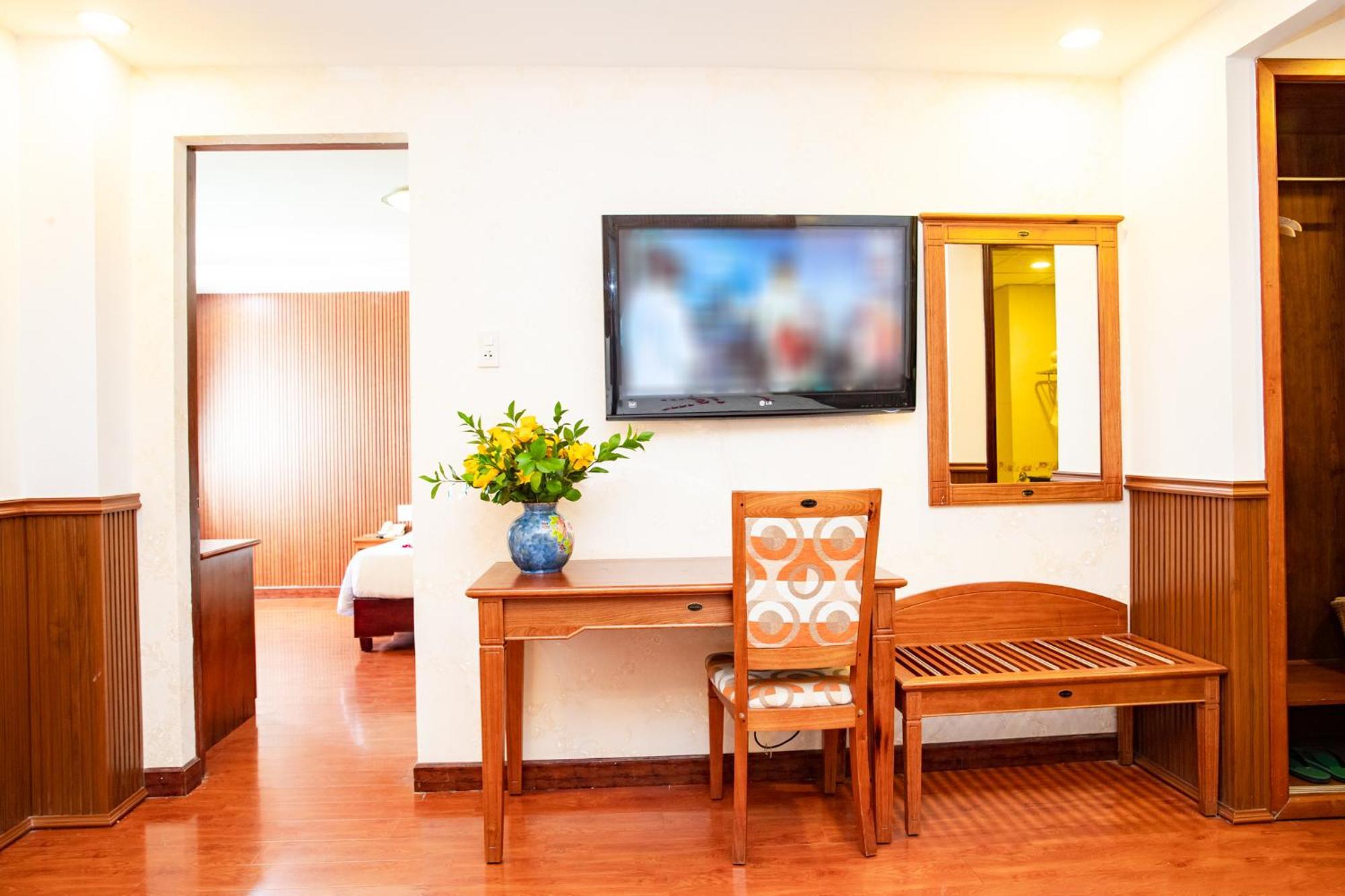 Tre Xanh Hotel Pleiku Extérieur photo