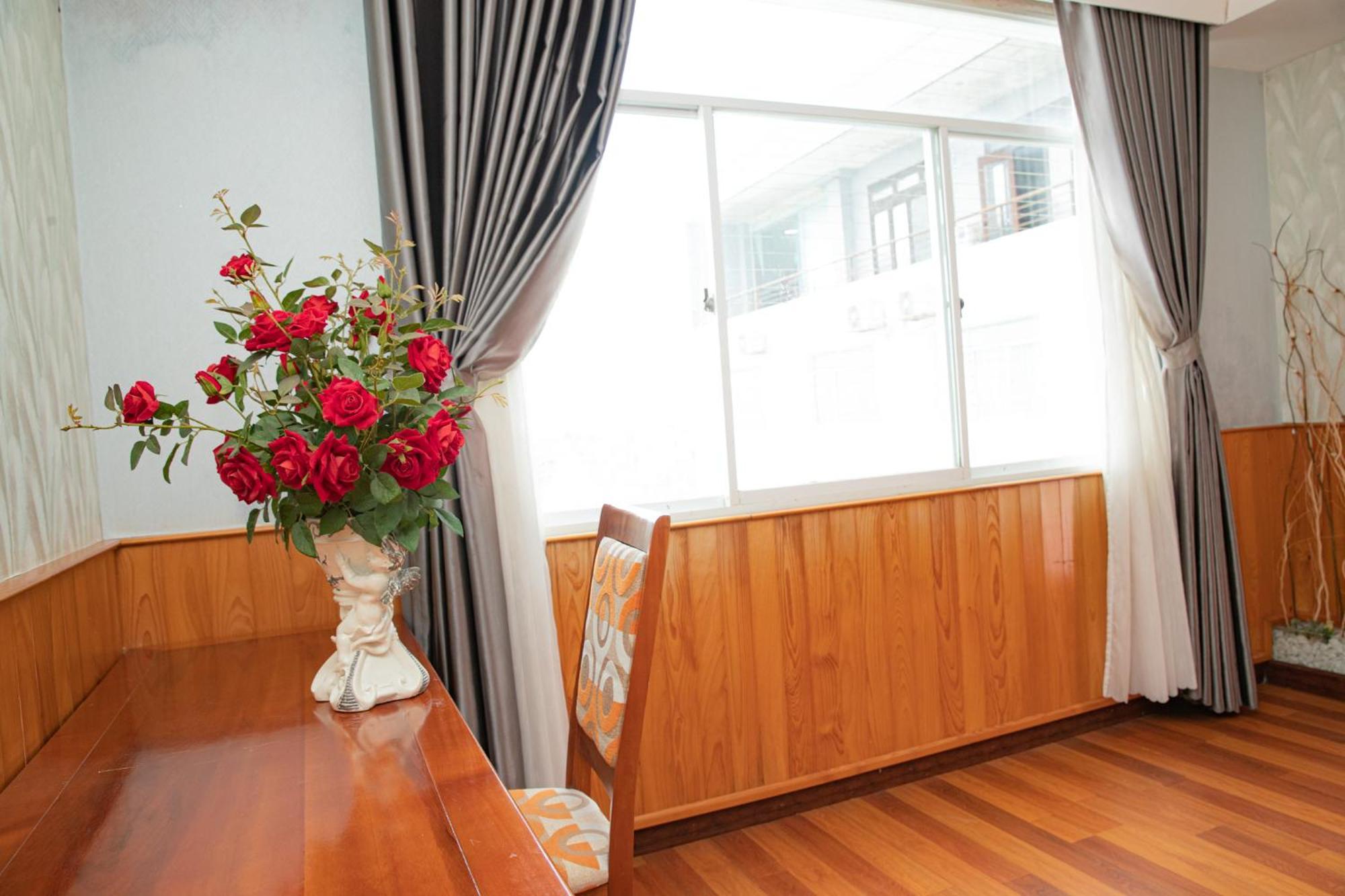 Tre Xanh Hotel Pleiku Extérieur photo
