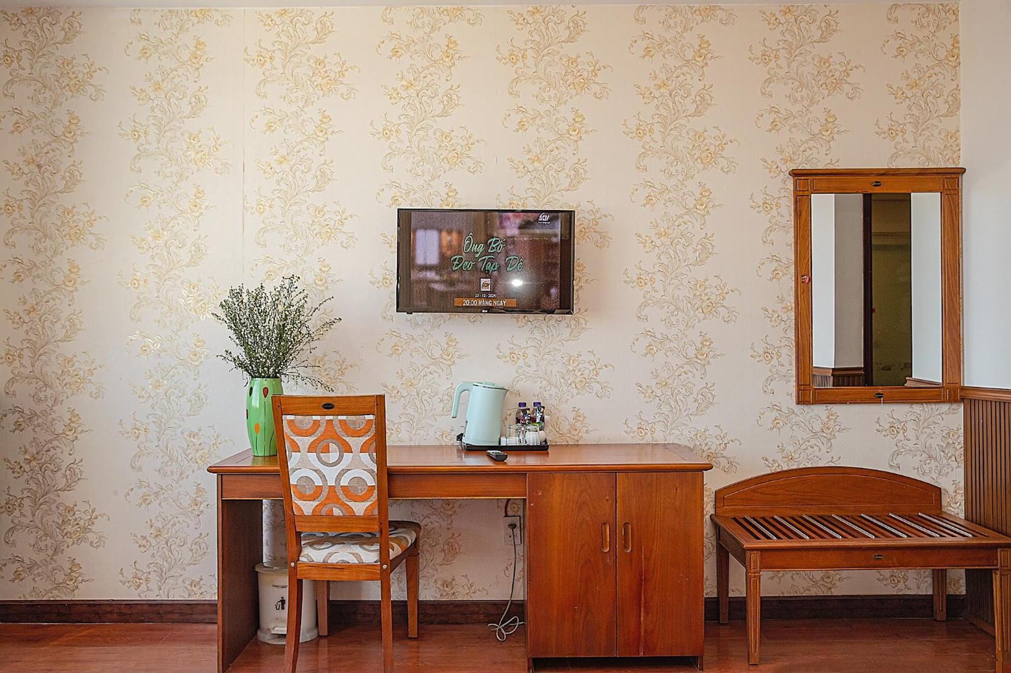 Tre Xanh Hotel Pleiku Extérieur photo