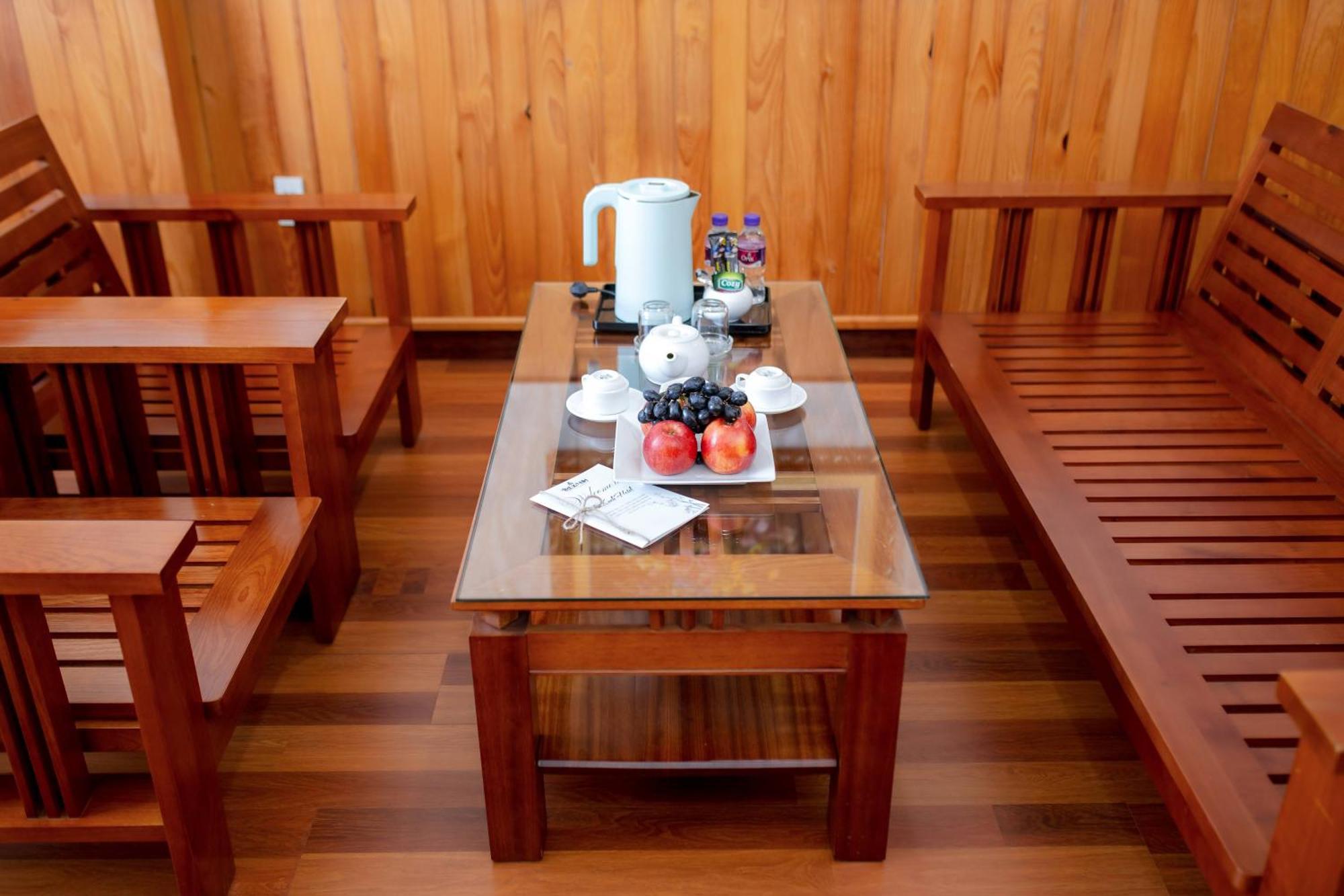 Tre Xanh Hotel Pleiku Extérieur photo